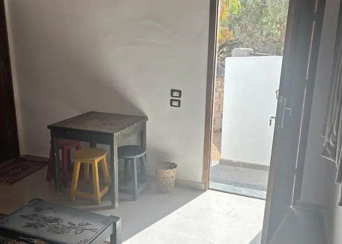 Desert Oasis Apartment *